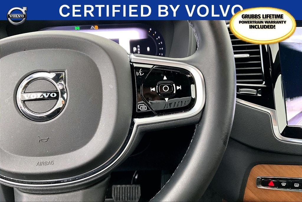 2024 Volvo XC90 B6 Plus Bright Theme