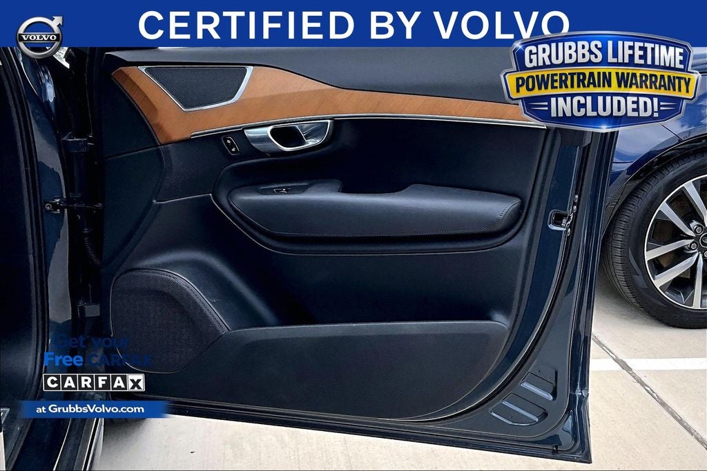 2024 Volvo XC90 B6 Plus Bright Theme