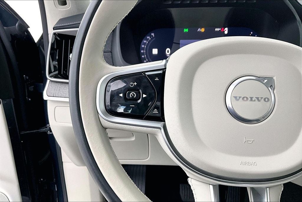 2025 Volvo XC90 B6 Ultra 2025.5
