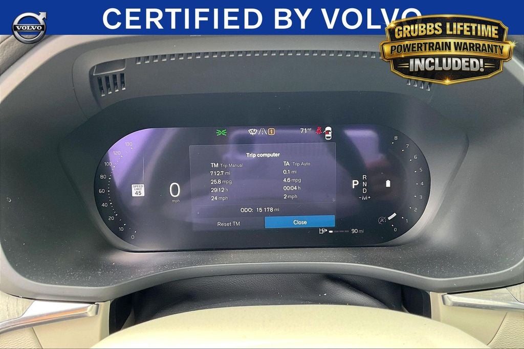2023 Volvo XC60 B6 Ultimate Bright Theme