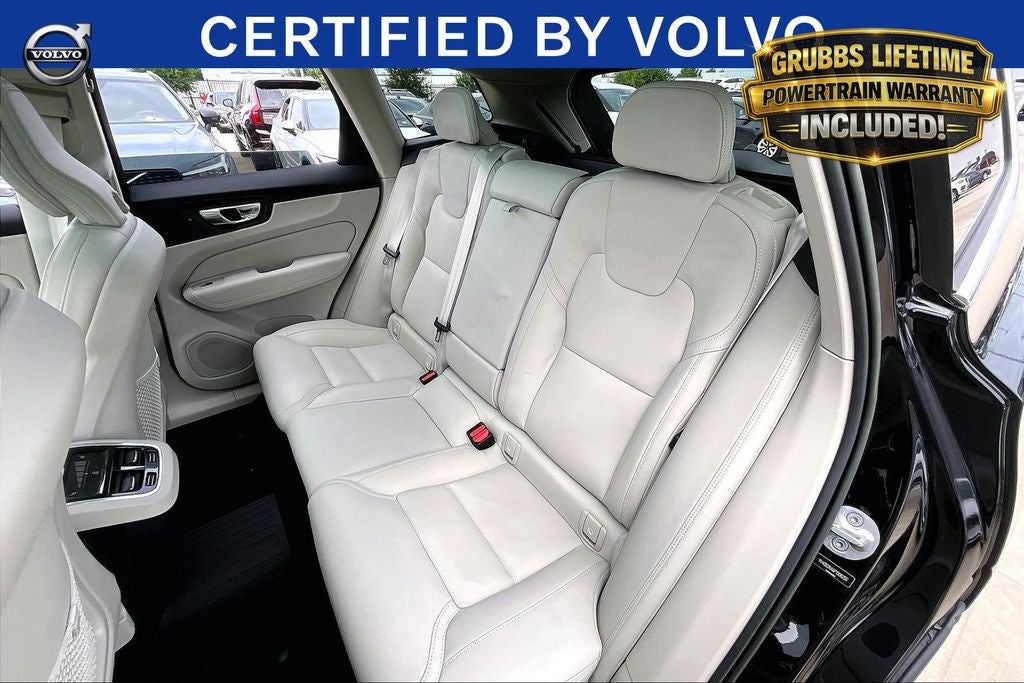 2023 Volvo XC60 B6 Ultimate Bright Theme