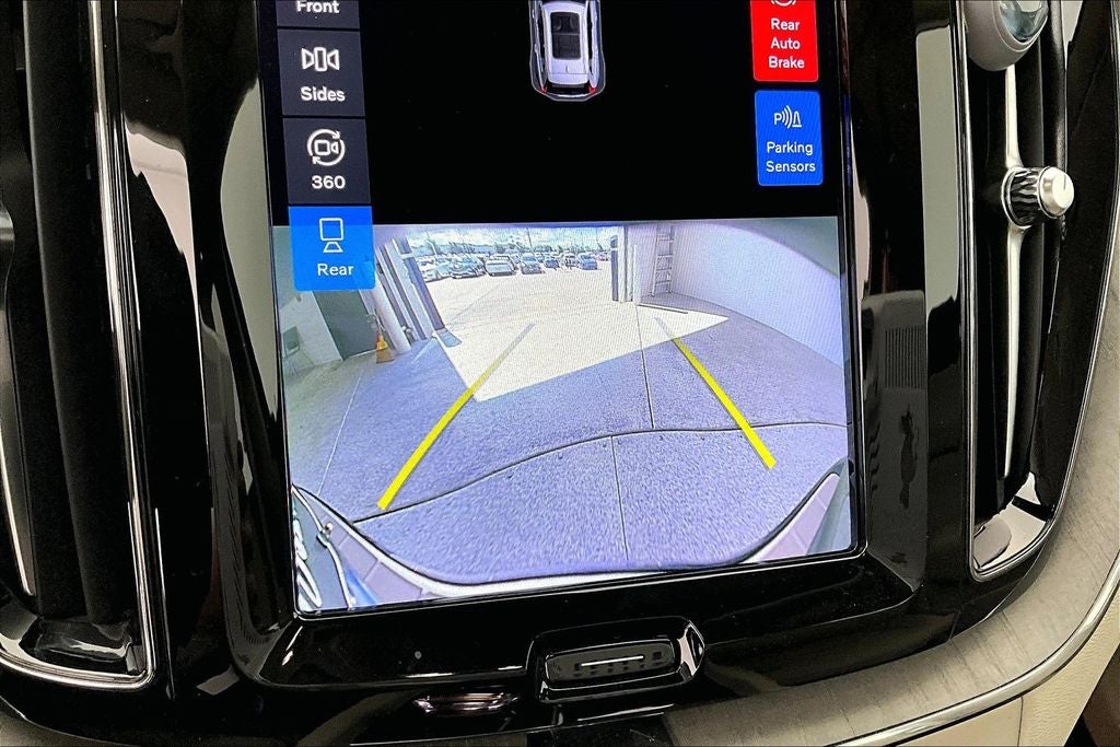 2023 Volvo XC60 B6 Ultimate Bright Theme