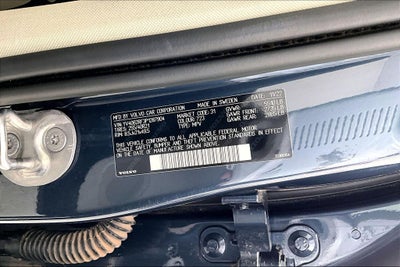 2023 Volvo XC60 B6 Ultimate Bright Theme