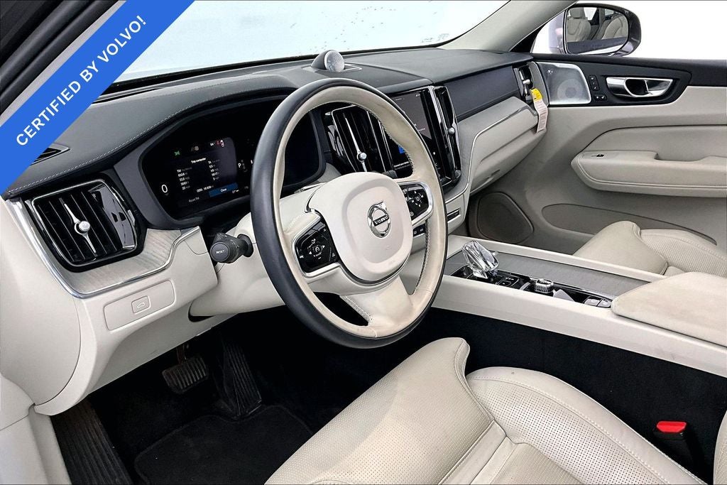 2023 Volvo XC60 B6 Ultimate Bright Theme