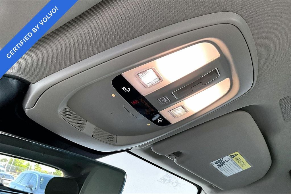 2023 Volvo XC60 B6 Ultimate Bright Theme