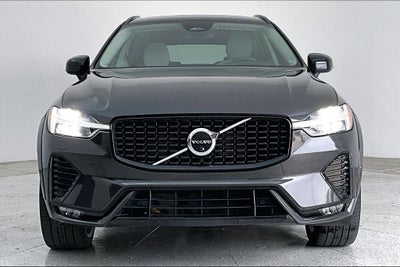 2023 Volvo XC60 B6 Ultimate Dark Theme