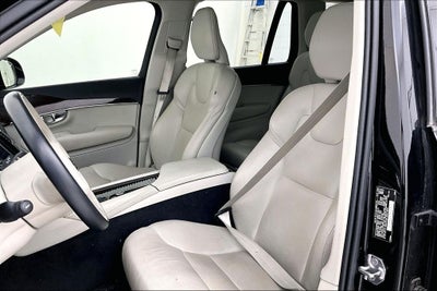 2019 Volvo XC90 T5 Momentum