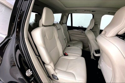2019 Volvo XC90 T5 Momentum