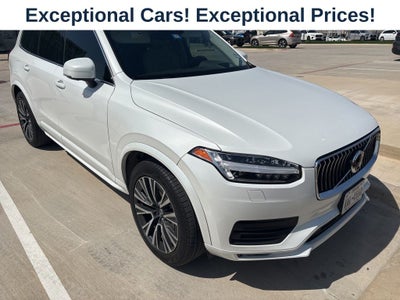 2022 Volvo XC90 T5 Momentum