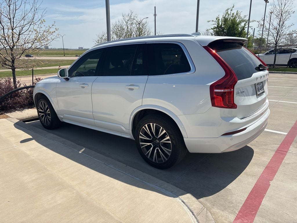 2022 Volvo XC90 T5 Momentum