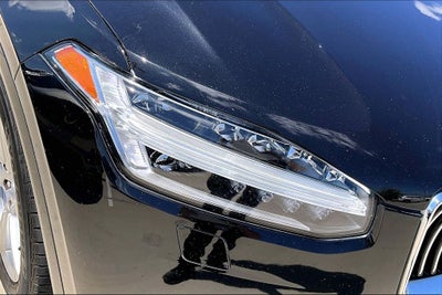 2021 Volvo XC90 T5 Momentum