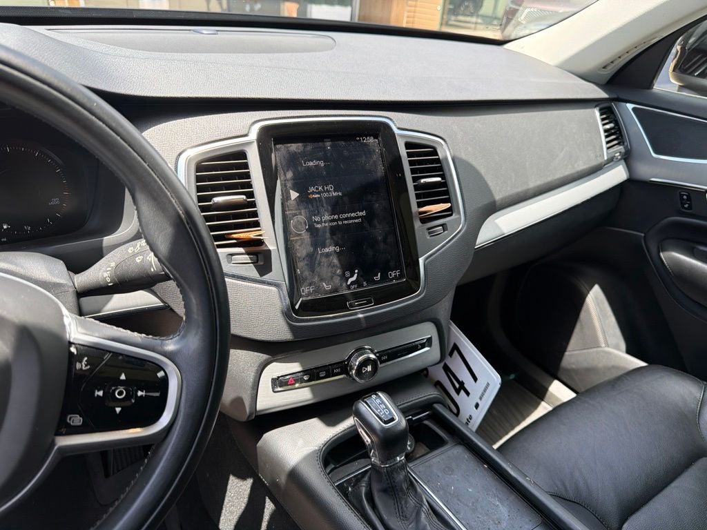 2021 Volvo XC90 T5 Momentum