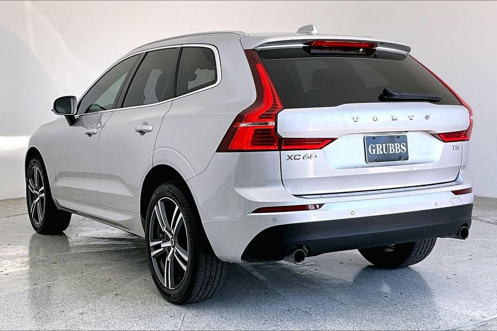 2020 Volvo XC60 T5 Momentum