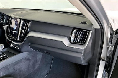 2020 Volvo XC60 T5 Momentum