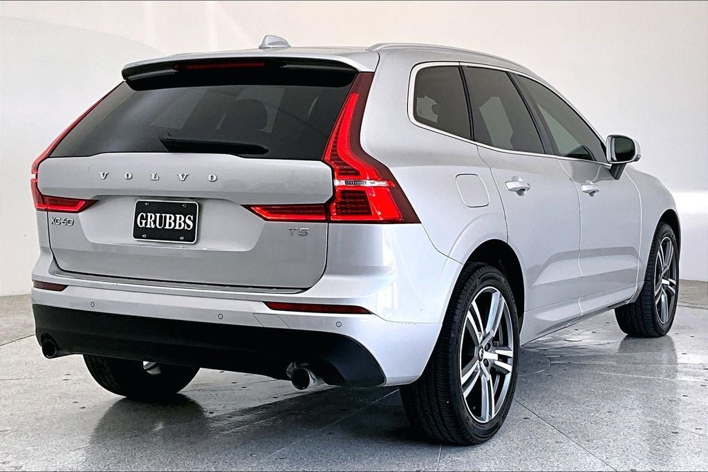 2020 Volvo XC60 T5 Momentum