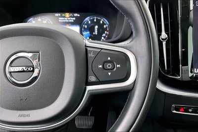 2020 Volvo XC60 T5 Momentum