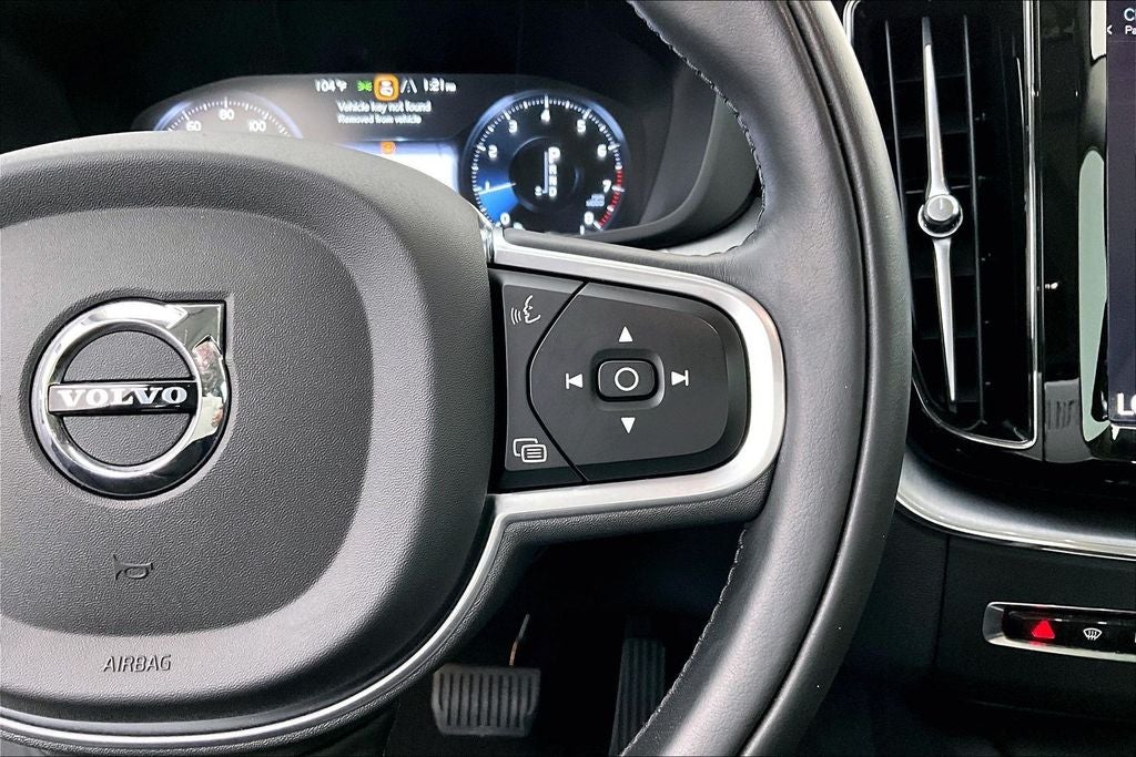 2020 Volvo XC60 T5 Momentum