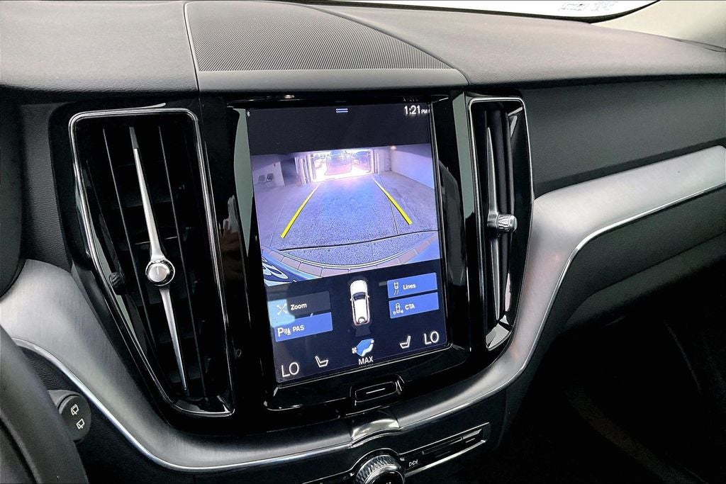 2020 Volvo XC60 T5 Momentum