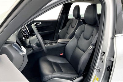2020 Volvo XC60 T5 Momentum