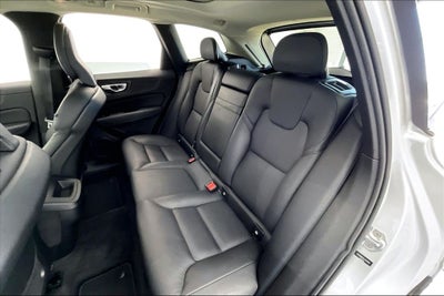 2020 Volvo XC60 T5 Momentum