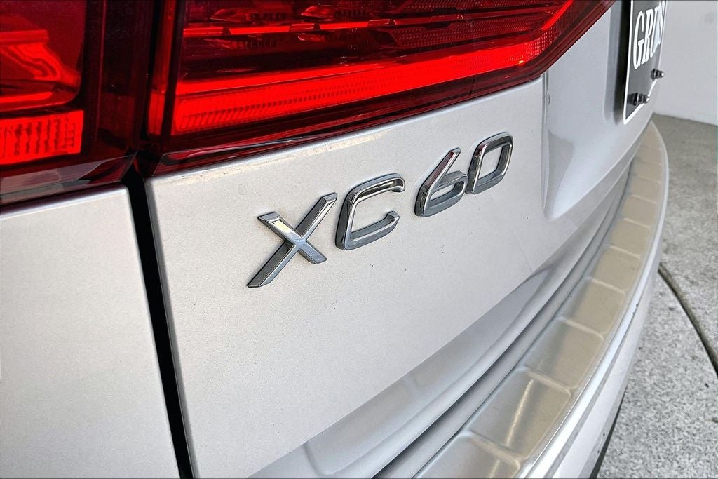 2020 Volvo XC60 T5 Momentum