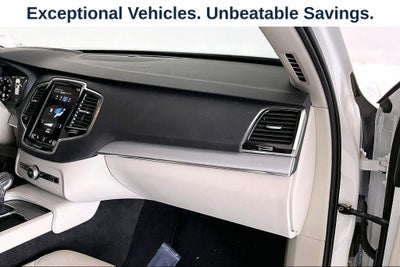 2021 Volvo XC90 T5 Momentum