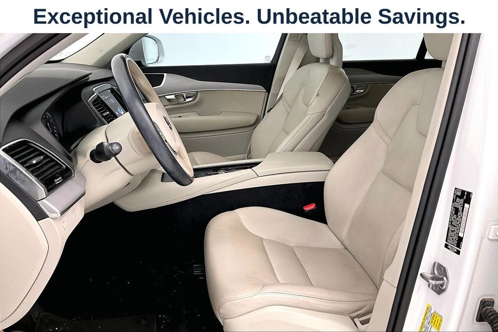 2021 Volvo XC90 T5 Momentum