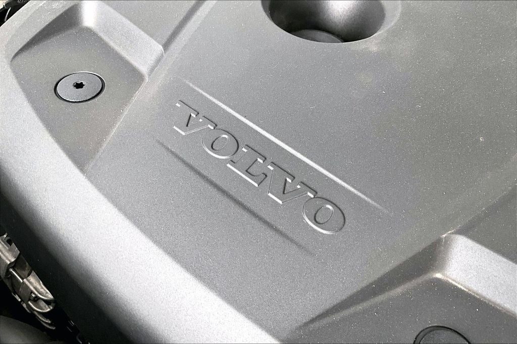 2021 Volvo XC90 T5 Momentum