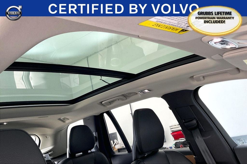 2022 Volvo XC90 T5 Momentum