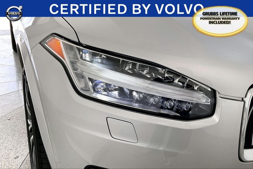 2022 Volvo XC90 T5 Momentum