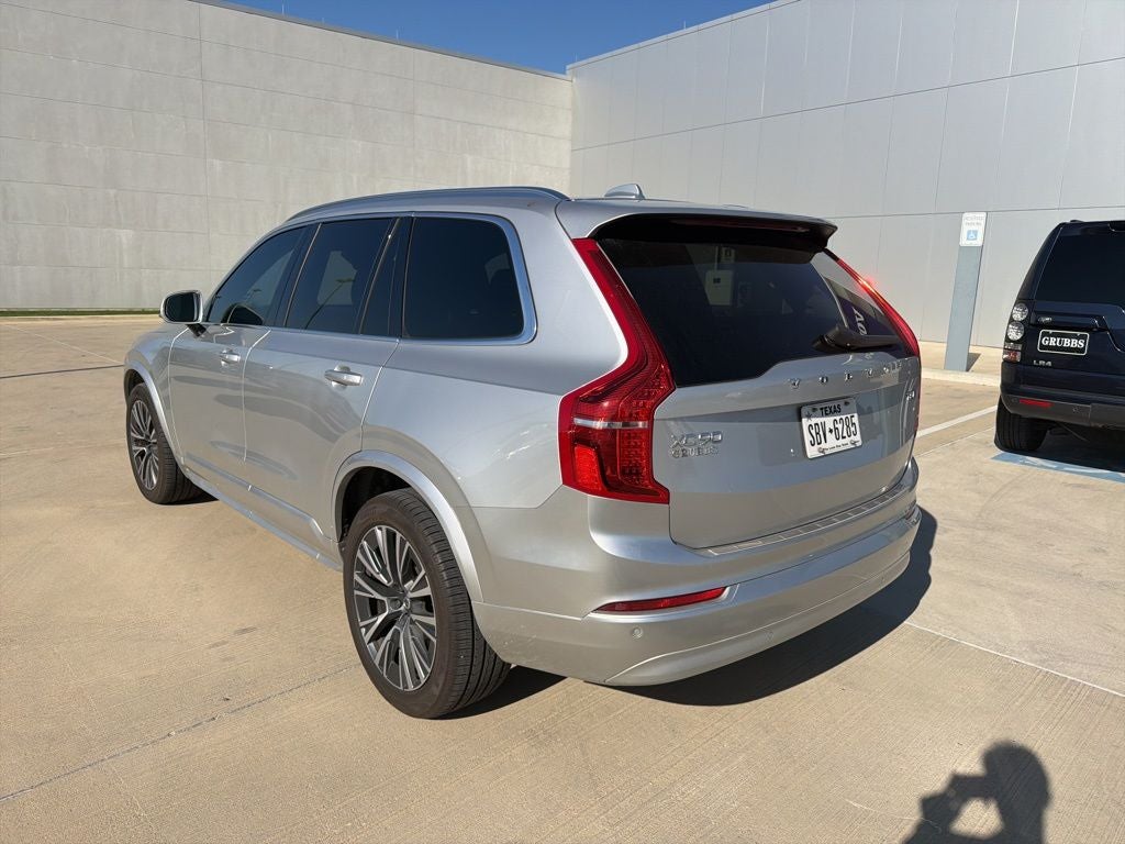 2022 Volvo XC90 T5 Momentum