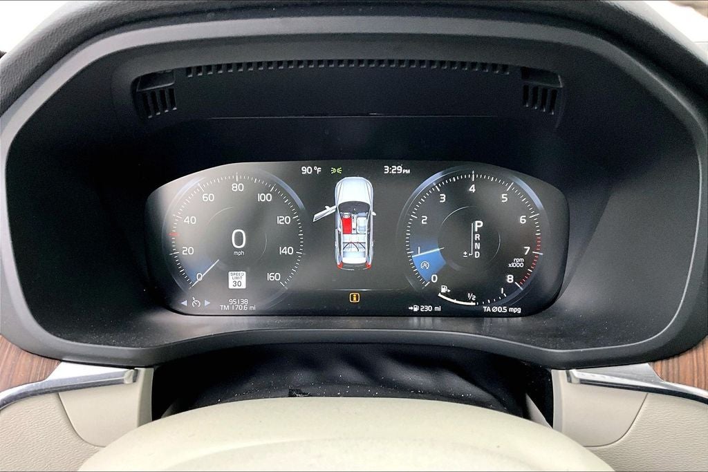 2021 Volvo XC60 T5 Momentum