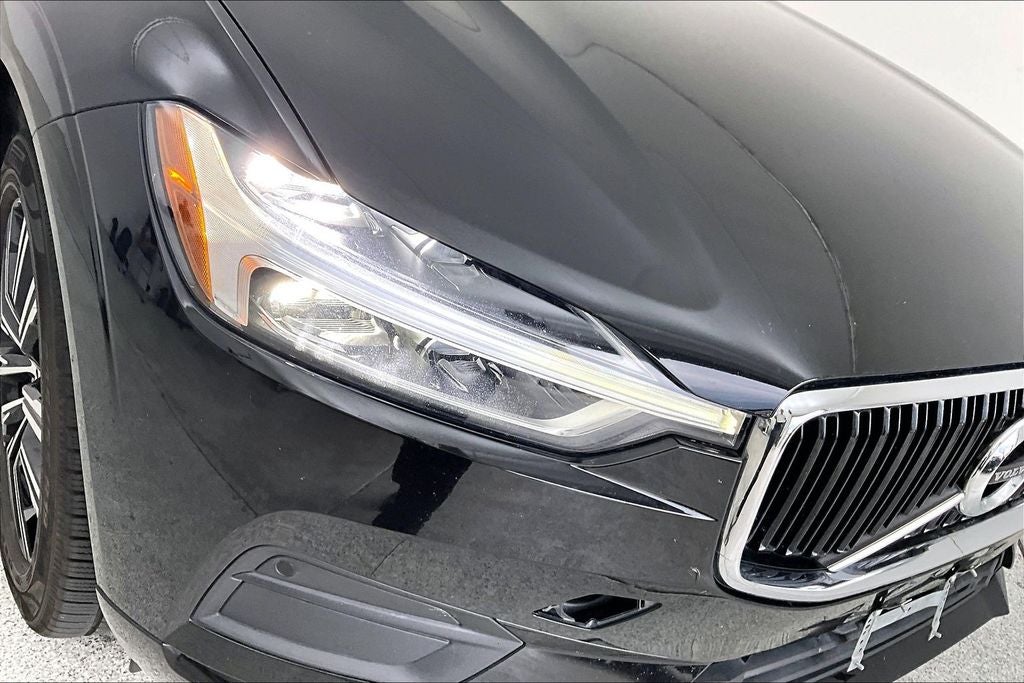 2021 Volvo XC60 T5 Momentum