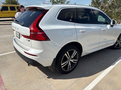 2020 Volvo XC60 T5 Momentum