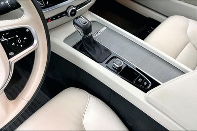 2022 Volvo V60 Cross Country T5