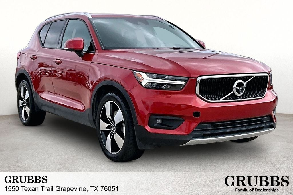 2019 Volvo XC40 Momentum