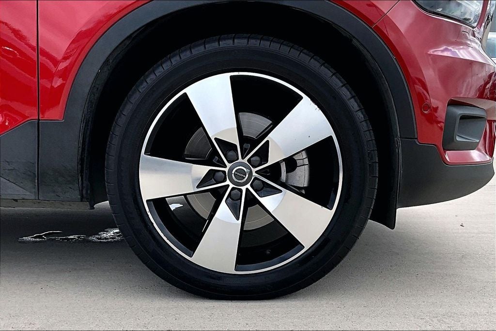 2019 Volvo XC40 Momentum
