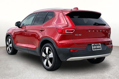 2019 Volvo XC40 Momentum