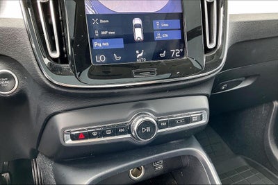 2019 Volvo XC40 Momentum