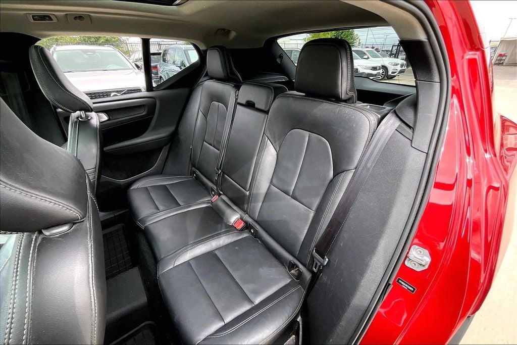 2019 Volvo XC40 Momentum