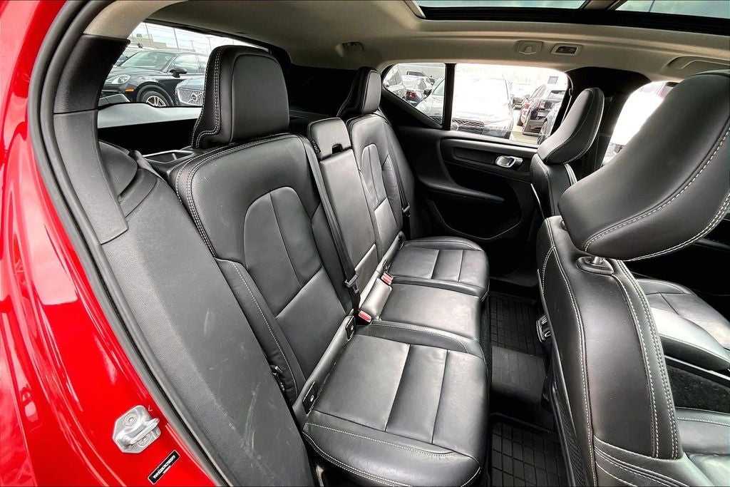 2019 Volvo XC40 Momentum