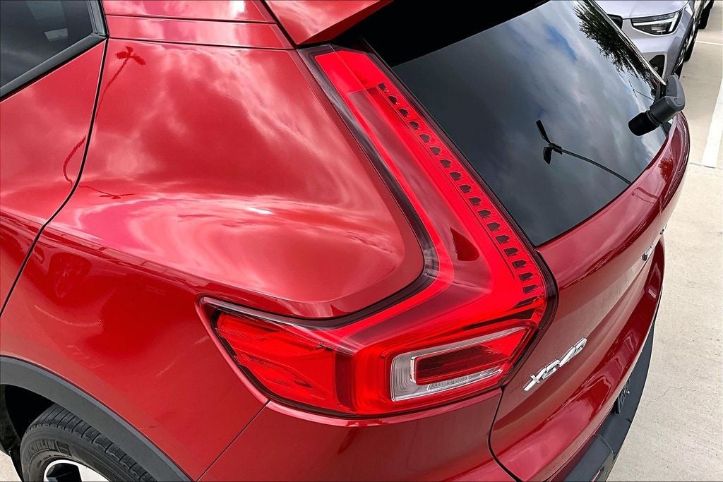 2019 Volvo XC40 Momentum