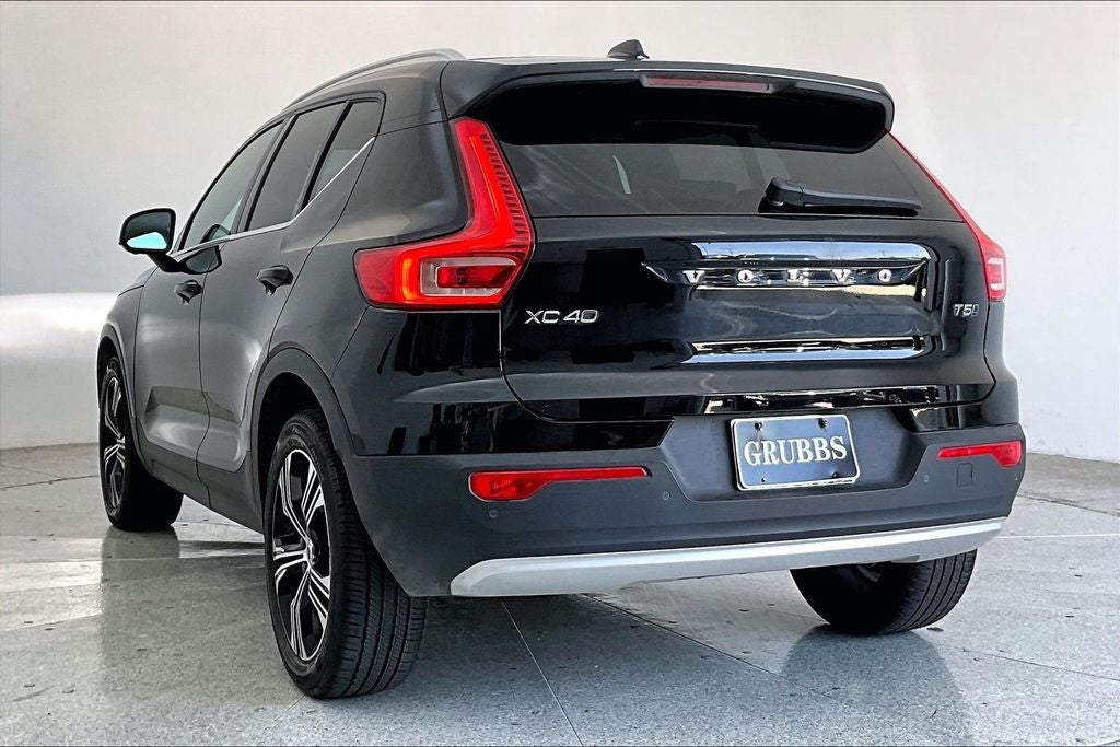 2022 Volvo XC40 T5 Inscription