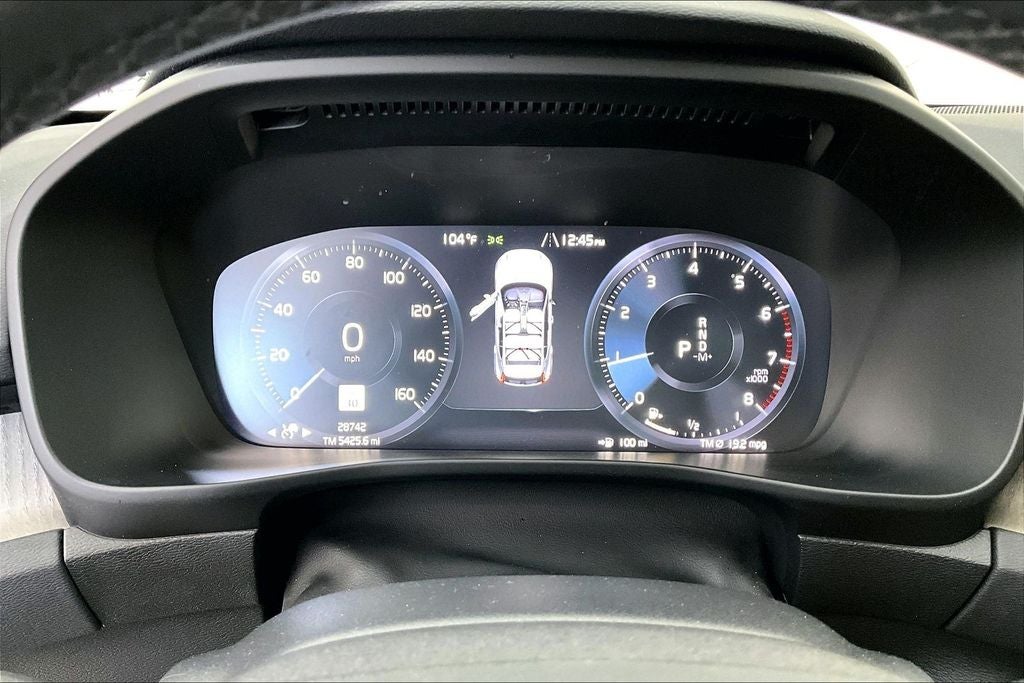 2022 Volvo XC40 T5 Inscription