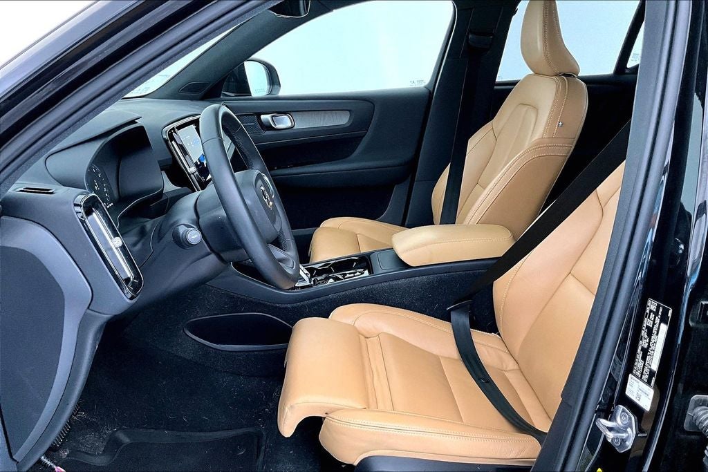2022 Volvo XC40 T5 Inscription