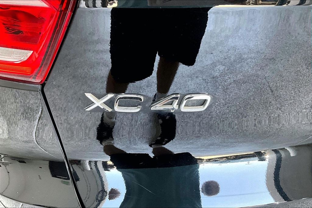 2022 Volvo XC40 T5 Inscription