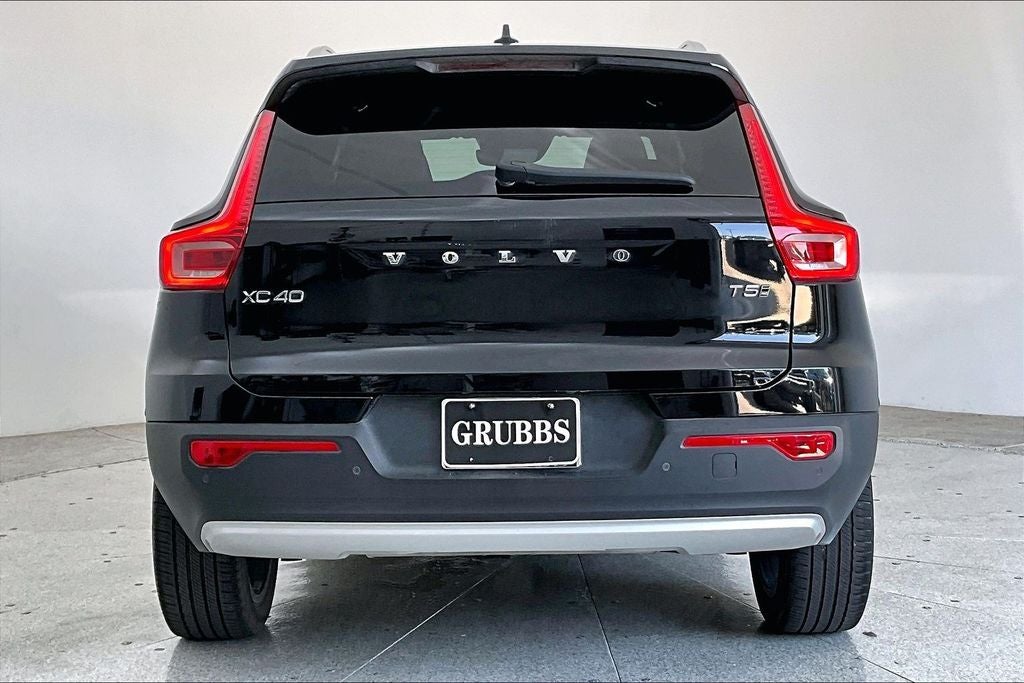 2022 Volvo XC40 T5 Inscription