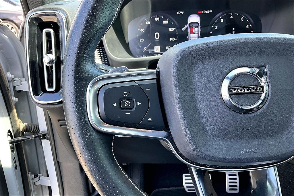 2020 Volvo XC40 R-Design