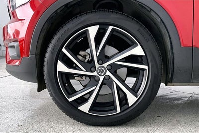 2020 Volvo XC40 R-Design