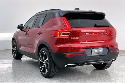 2020 Volvo XC40 R-Design